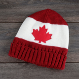 BONNET FEUILLE D'ÉRABLE CANADA ROUGE ET BLANC.