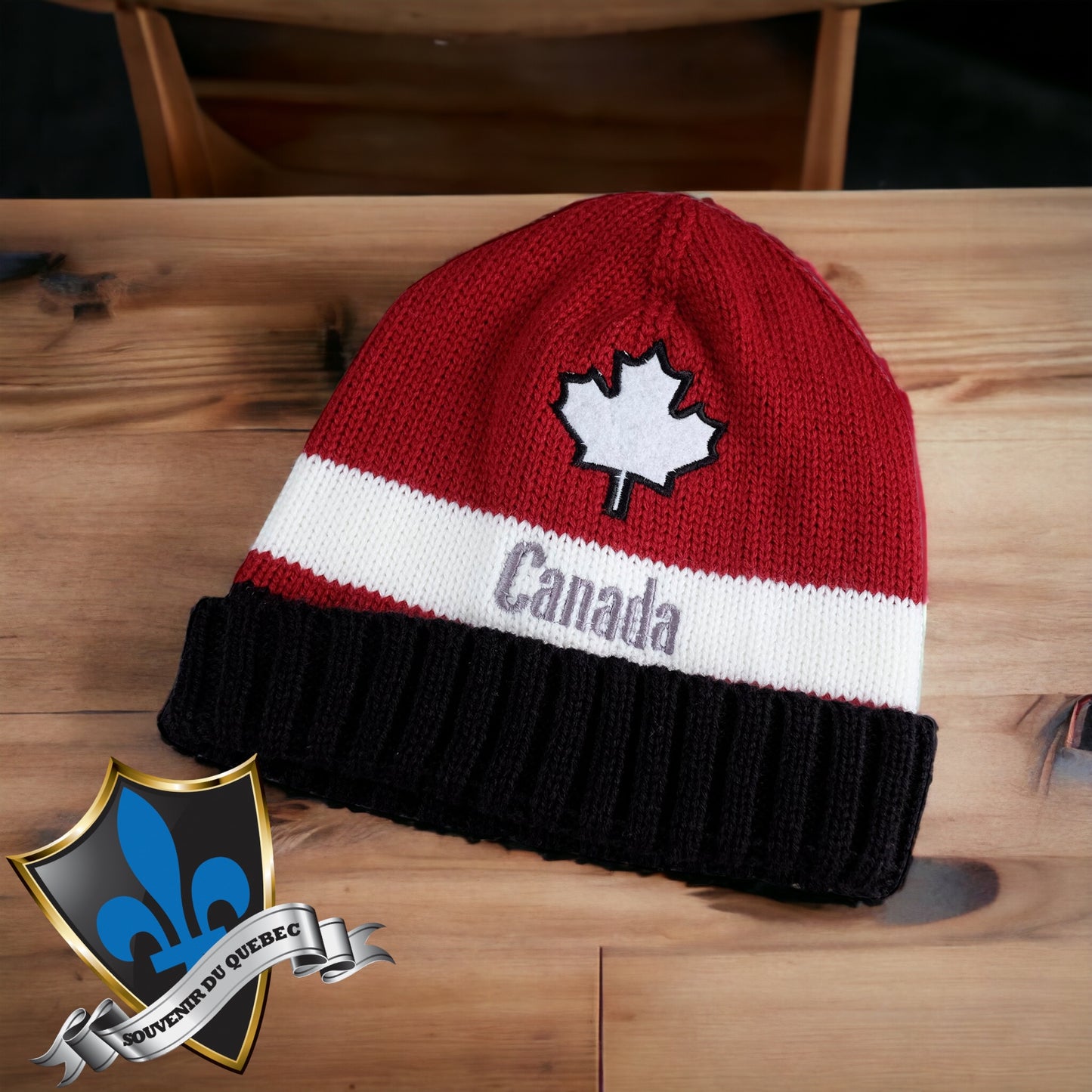 LE BONNET FEUILLE D'ÉRABLE DU CANADA.
