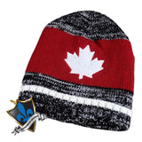 LE BONNET FEUILLE D'ÉRABLE DU CANADA.