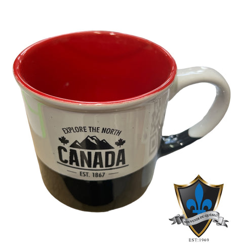 Tasse à café tricolore du Canada.