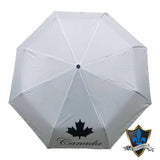 Feuille du Canada parapluie blanc.